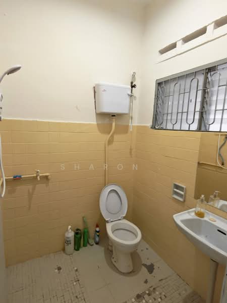 2-storey Terraced House for Rent in Johor Bahru (Johor) - Sharon . - Bathroom - PropertyGuru.com.my