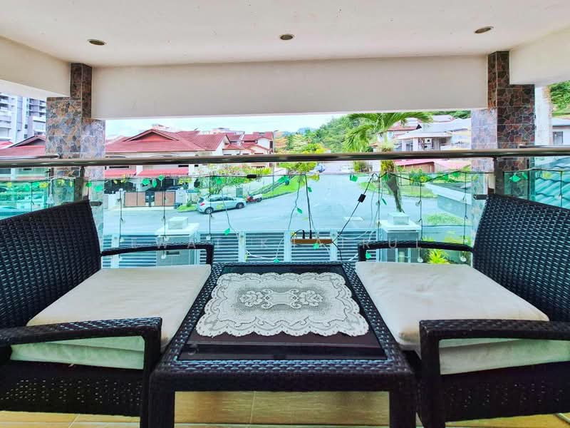 Rumah Berkembar untuk Dijual di Ampang Jaya (Ampang) - Ewat Khairul - Balcony - PropertyGuru.com.my