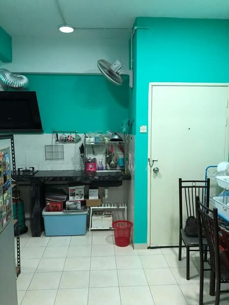 Apartment for Sale at Taman Langat Murni Apartment - Syazue Wanie Wanie - Kitchen - PropertyGuru.com.my