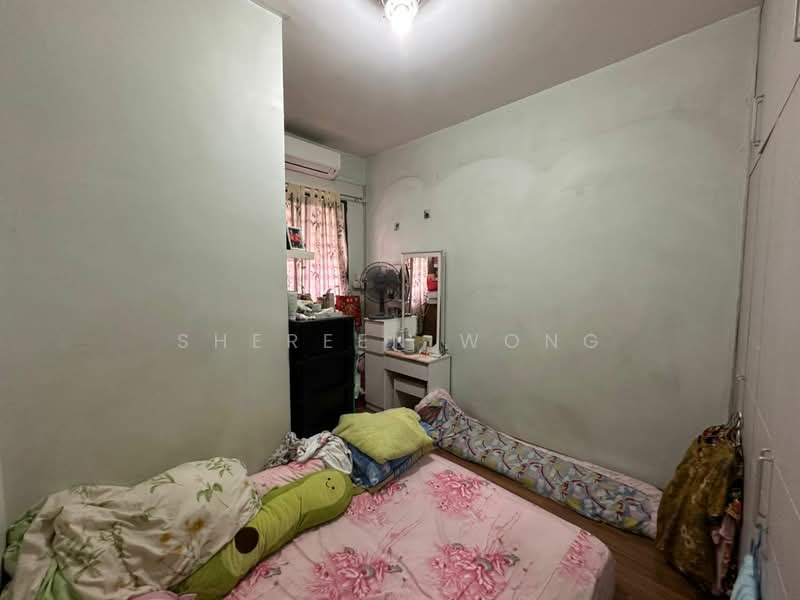 Rumah Teres 2 Tingkat untuk Dijual di Setia Tropika (Johor Bahru) - Shereen Wong - Bedroom - PropertyGuru.com.my