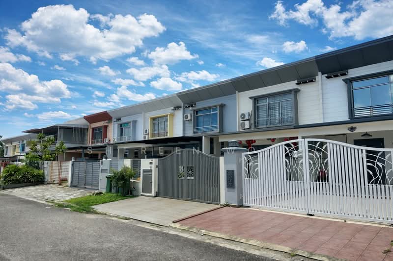 Rumah Teres 2 Tingkat untuk Dijual di Setia Tropika (Johor Bahru) - Shereen Wong - Exterior - PropertyGuru.com.my