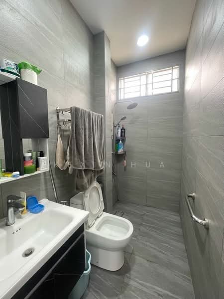 1-storey Terraced House for Sale in Permas Jaya (Johor) - Kexin Hua - Bathroom - PropertyGuru.com.my