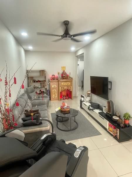 1-storey Terraced House for Sale in Permas Jaya (Johor) - Kexin Hua - Living Room - PropertyGuru.com.my