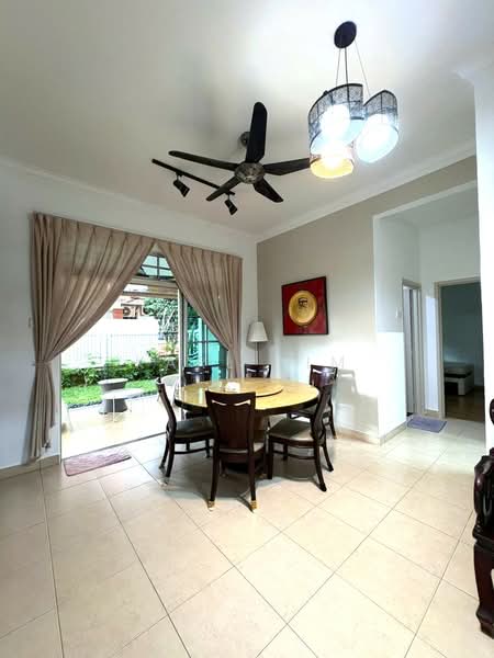 Rumah Berkembar untuk Dijual di Taman Pelangi Indah (Ulu Tiram) - Karl Lim - Dining Room - PropertyGuru.com.my