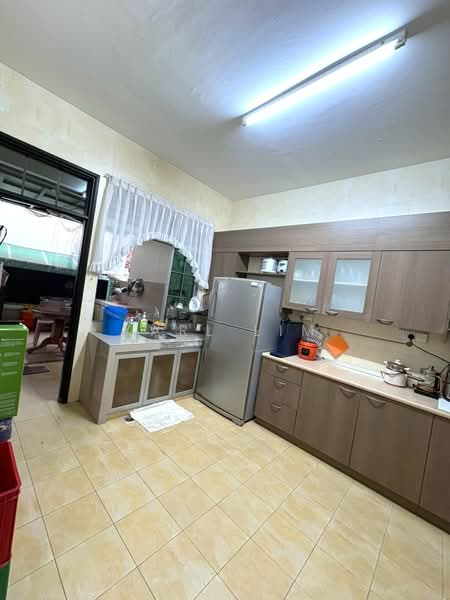 Rumah Berkembar untuk Dijual di Taman Pelangi Indah (Ulu Tiram) - Karl Lim - Kitchen - PropertyGuru.com.my
