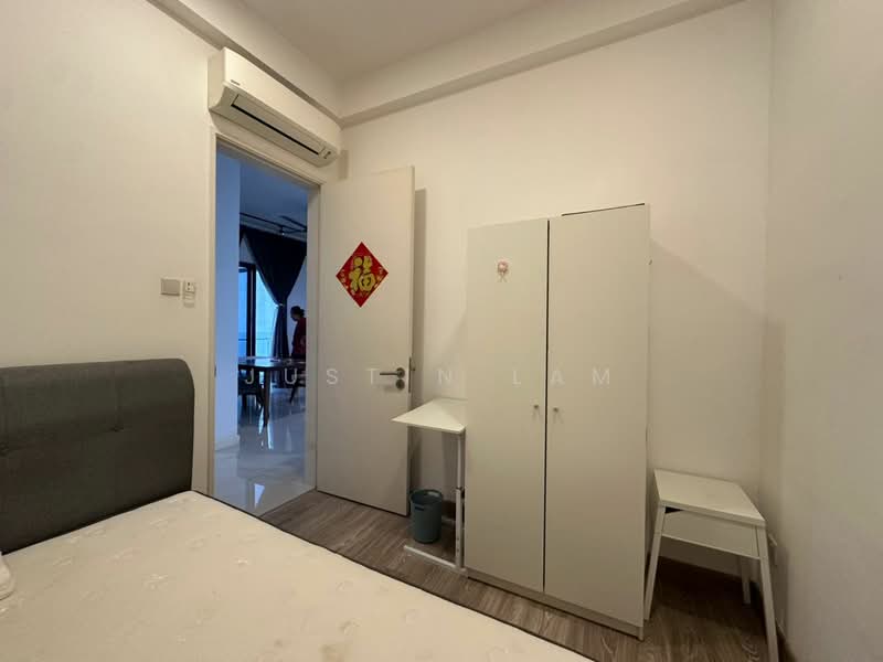Servis Apartment untuk Dijual di South View - Justin Lam - Bedroom - PropertyGuru.com.my