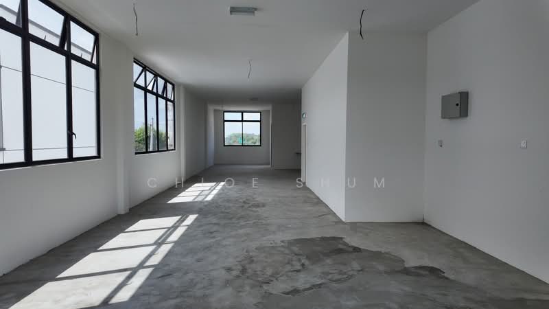 Shop / Office for Rent in Taman Bukit Kaze (Ulu Tiram) - Chloe Shum - Interior - PropertyGuru.com.my
