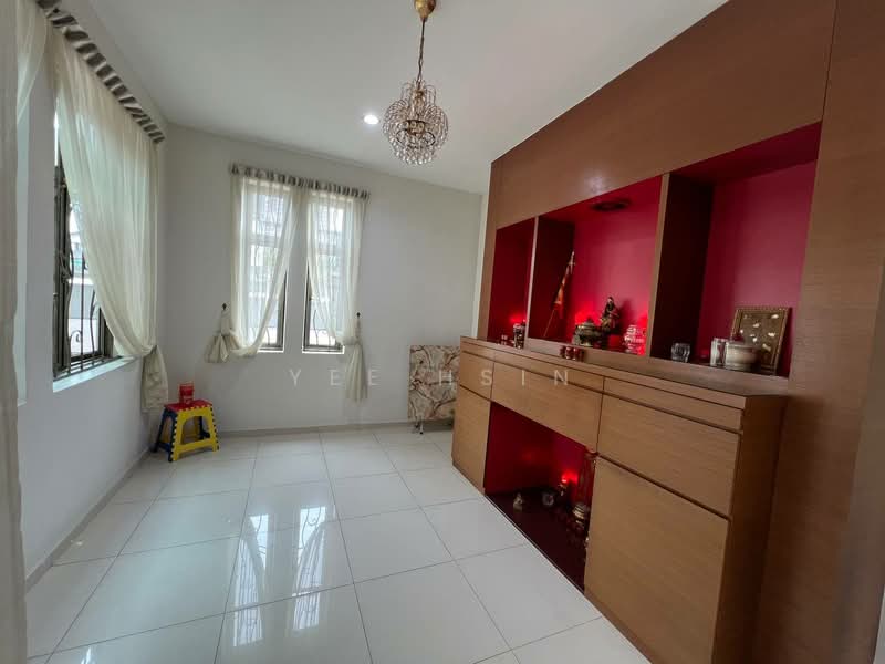 Bungalow for Sale in Taman Permas Indah (Masai) - Yee Hsin - PropertyGuru.com.my