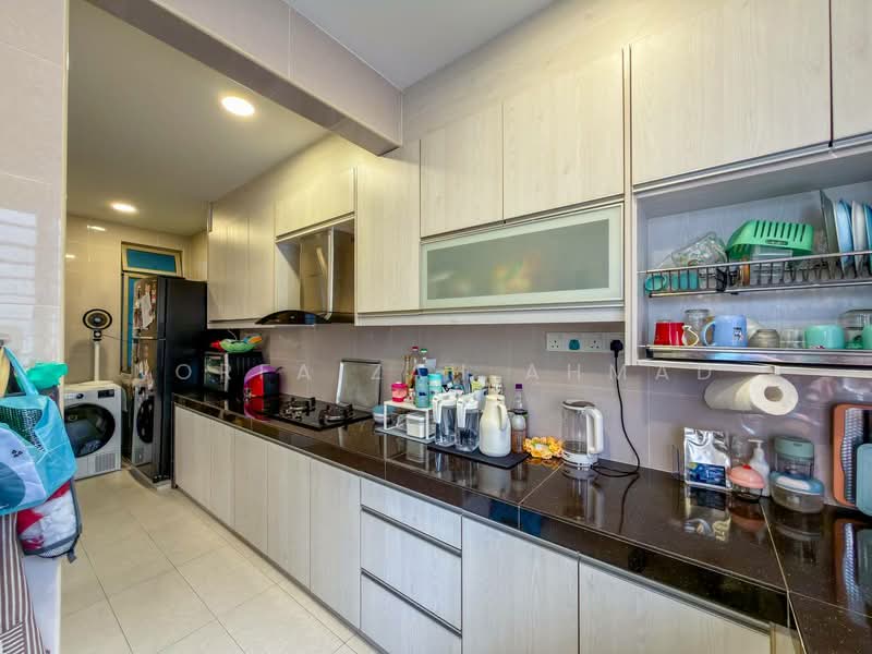 Semi-Detached House for Sale in Bandar Saujana Putra (Tanjong Duabelas) - Norfaizah Ahmad - Kitchen - PropertyGuru.com.my