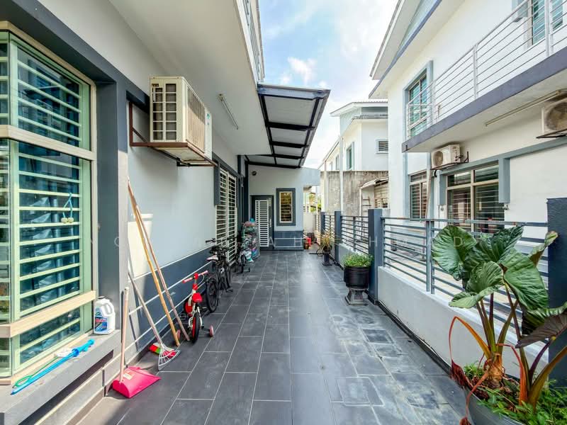 Semi-Detached House for Sale in Bandar Saujana Putra (Tanjong Duabelas) - Norfaizah Ahmad - Exterior - PropertyGuru.com.my