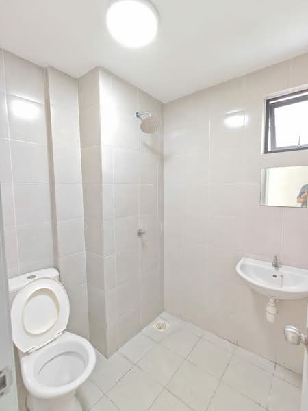 Pangsapuri untuk Dijual di Suria Rafflesia - Joanne Pua - Bathroom - PropertyGuru.com.my
