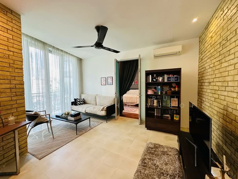 Kondominium untuk Dijual di Kirana Residence - Mohd Khairul Amadi Mohd Yusoff - Living Room - PropertyGuru.com.my