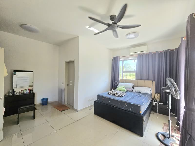 2-storey Terraced House for Sale in Bandar Rimbayu (Telok Panglima Garang) - Leon Goh - Bedroom - PropertyGuru.com.my