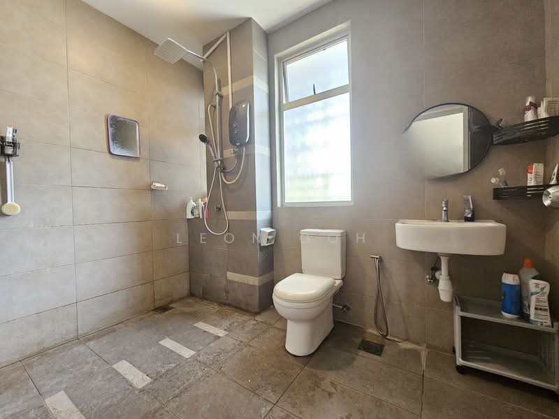 Rumah Teres 2 Tingkat untuk Dijual di Kota Kemuning (Shah Alam) - Leon Goh - Bathroom - PropertyGuru.com.my
