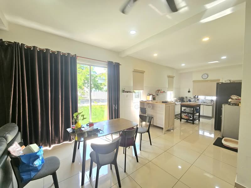 2-storey Terraced House for Sale in Bandar Rimbayu (Telok Panglima Garang) - Leon Goh - Living Room - PropertyGuru.com.my