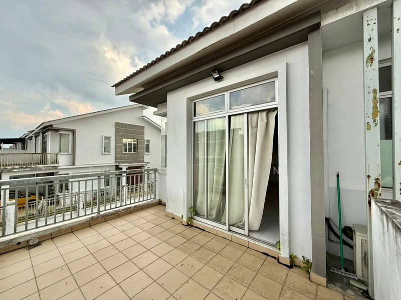 Rumah Teres 2 Tingkat untuk Dijual di Taman Bestari Perdana (Pasir Gudang) - Elston Chong - Balcony - PropertyGuru.com.my