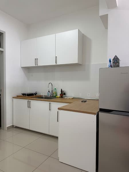 Condominium for Rent at M Vista - Lynnz Seow - Kitchen - PropertyGuru.com.my