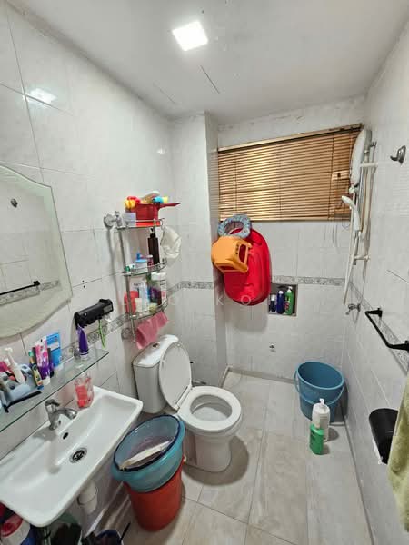 Pangsapuri untuk Dijual di Sri Cassia - Leo Koh - Bathroom - PropertyGuru.com.my