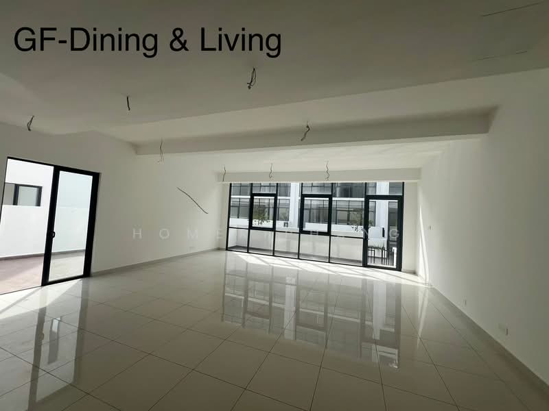 Rumah Teres untuk Dijual di Damansara Perdana (Selangor) - Homer Phang - Living Room - PropertyGuru.com.my