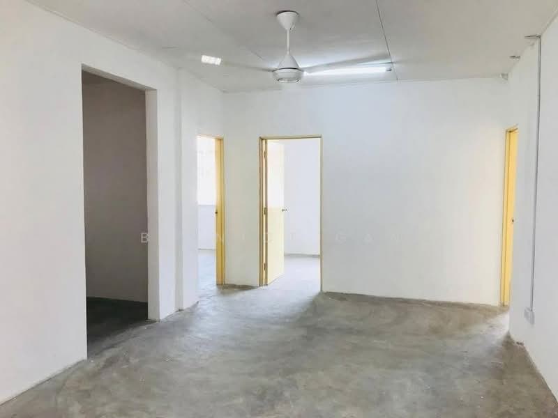 Flat for Sale at Taman Daya - Jalan Nibong 28 - Bernice Gan - Interior - PropertyGuru.com.my
