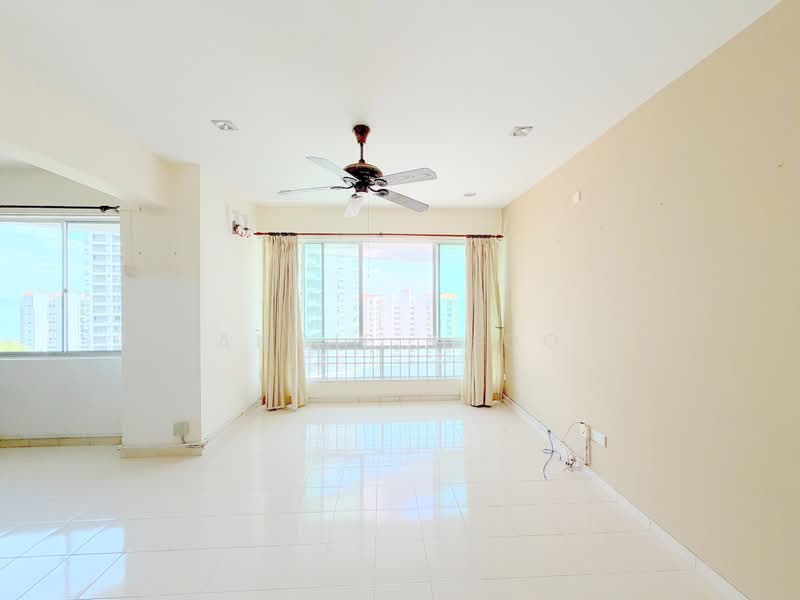 Kondominium untuk Dijual di Straits Regency - Angie Khoo - Living Room - PropertyGuru.com.my