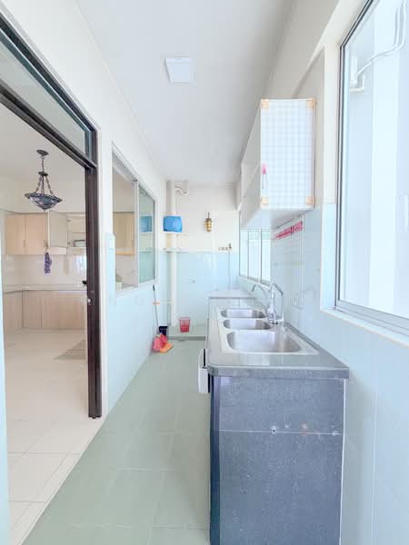 Kondominium untuk Dijual di Straits Regency - Angie Khoo - Kitchen - PropertyGuru.com.my