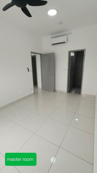 Servis Apartment untuk Disewa di Traders Park - Alex Leaw - Master Bedroom - PropertyGuru.com.my