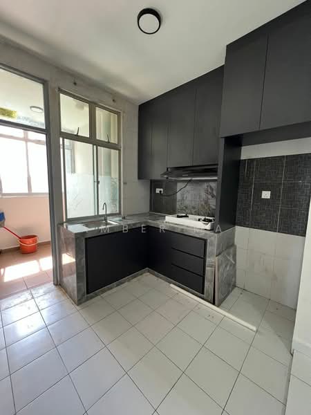 Pangsapuri untuk Disewa di M'tiara - Amber Ma - Kitchen - PropertyGuru.com.my