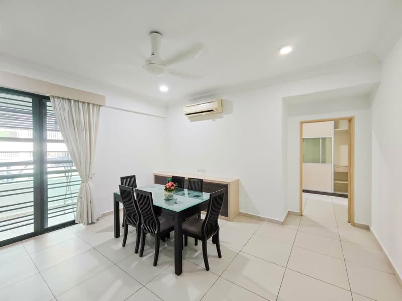 Kondominium untuk Dijual di Serin Residency - N. Melisa - Dining Room - PropertyGuru.com.my