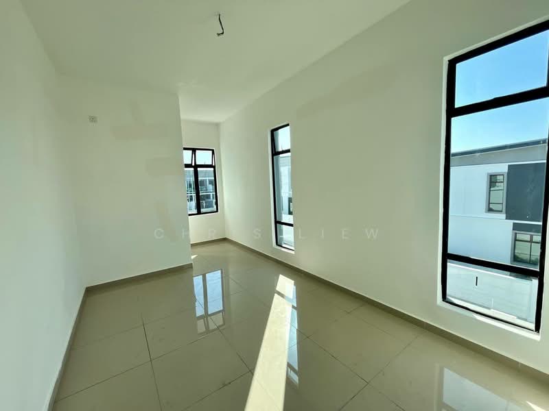 2-storey Terraced House for Sale in Taman Bestari Indah (Ulu Tiram) - Chris Liew - Interior - PropertyGuru.com.my