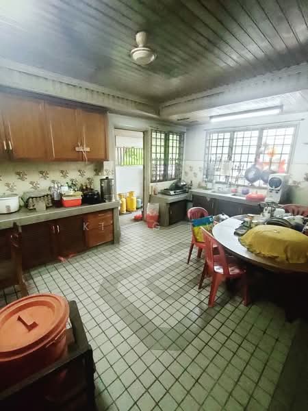 1-storey Terraced House for Sale in Taman Bukit Maluri (Kepong) - Kiing TW - Kitchen - PropertyGuru.com.my