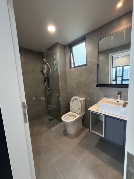 Servis Apartment untuk Disewa di D'Ivo - Lew Jia Xin - Bathroom - PropertyGuru.com.my