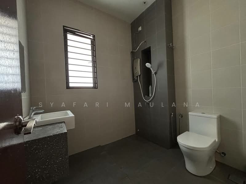 2-storey Terraced House for Sale in Alam Impian (Shah Alam) - Syafari Maulana - Bathroom - PropertyGuru.com.my