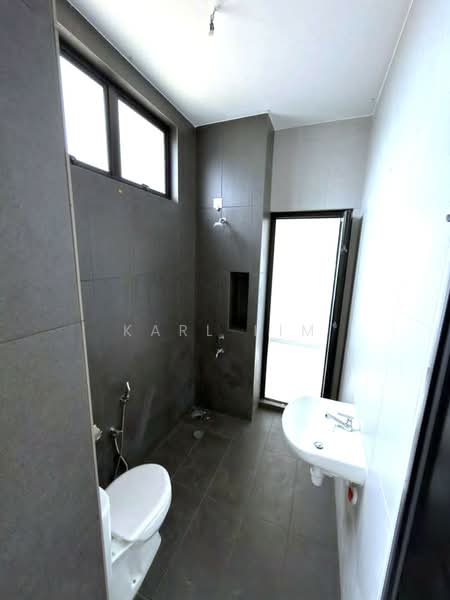 2-storey Terraced House for Sale in Setia Eco Cascadia (Tebrau) - Karl Lim - Bathroom - PropertyGuru.com.my