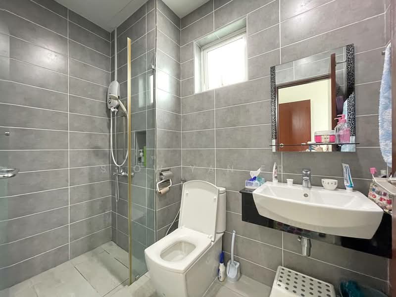 Service Residence for Sale at Paragon Residences @ Straits View - Siow Yan Er - Bathroom - PropertyGuru.com.my