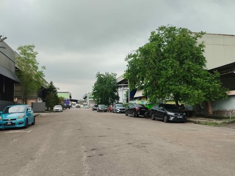 Factory for Rent in Ulu Tiram (Johor) - Dexter Lim - Exterior - PropertyGuru.com.my
