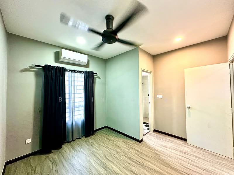 Rumah Teres untuk Dijual di Kuala Selangor (Selangor) - Banin Yahya - Bedroom - PropertyGuru.com.my