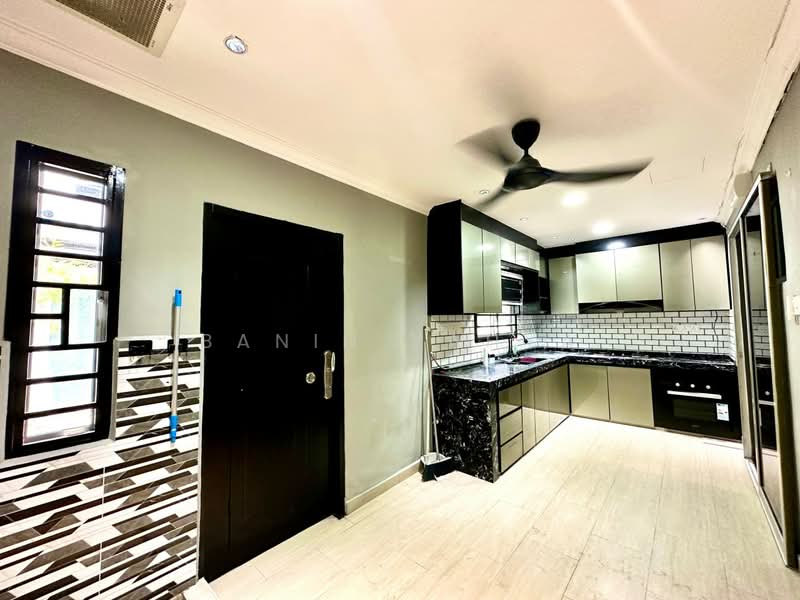 Rumah Teres untuk Dijual di Kuala Selangor (Selangor) - Banin Yahya - Kitchen - PropertyGuru.com.my