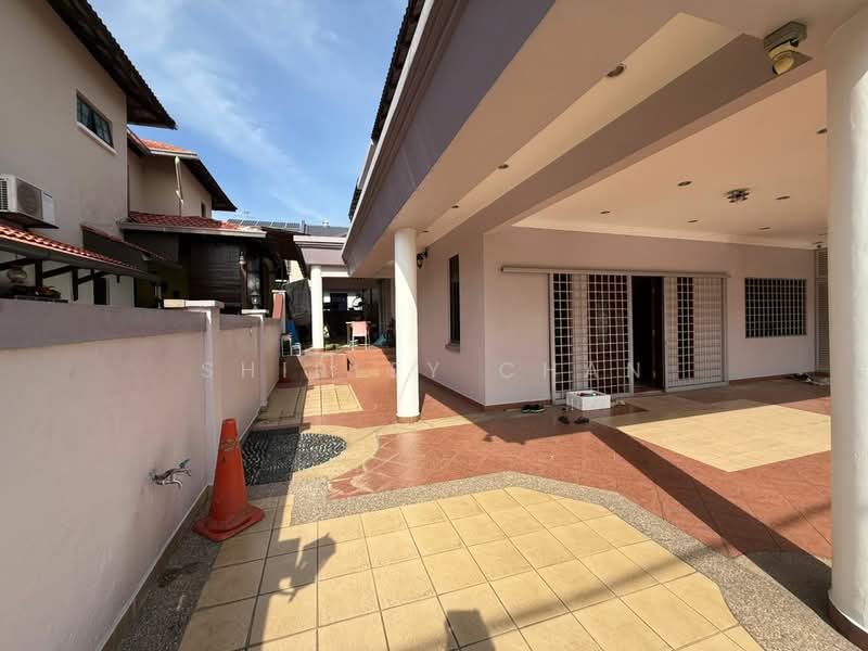 Semi-Detached House for Sale in Bukit Rahman Putra (Sungai Buloh) - Shirley Chan - Exterior - PropertyGuru.com.my