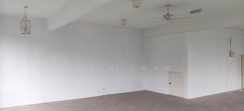 Shop / Office for Rent in Taman Bukit Serdang (Seri Kembangan) - Robin Chum - Interior - PropertyGuru.com.my