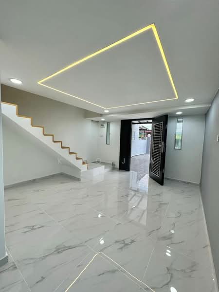 Rumah Teres 2 Tingkat untuk Dijual di Taman Rinting (Masai) - Kino Jaw - Living Room - PropertyGuru.com.my