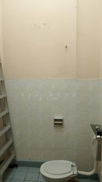 Rumah Teres 2 Tingkat untuk Dijual di Sungai Buloh (Selangor) - Kim Meng Lew - Bathroom - PropertyGuru.com.my
