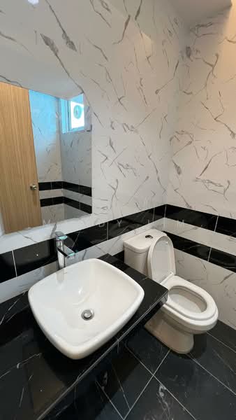 Condominium for Rent at QuayWest Residence - Mandy Lim - Bathroom - PropertyGuru.com.my