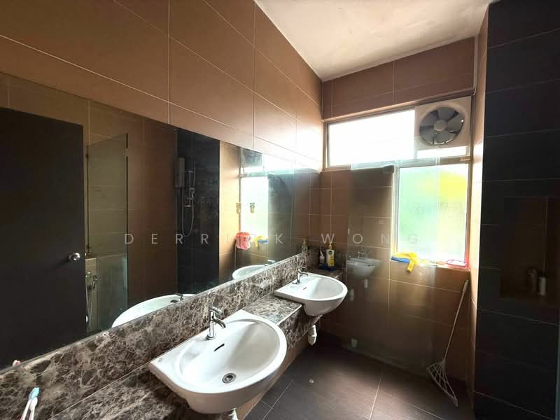 Semi-Detached House for Sale in Horizon Hills (Iskandar Puteri (Nusajaya)) - Derrick Wong - Bathroom - PropertyGuru.com.my