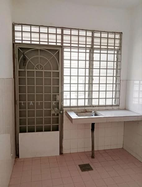 2-storey Terraced House for Sale in Taman Megah Ria (Masai) - Lai Kok Seng - Kitchen - PropertyGuru.com.my