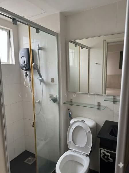 Pangsapuri untuk Dijual di Prima Tiara 1 - Kim Meng Lew - Bathroom - PropertyGuru.com.my