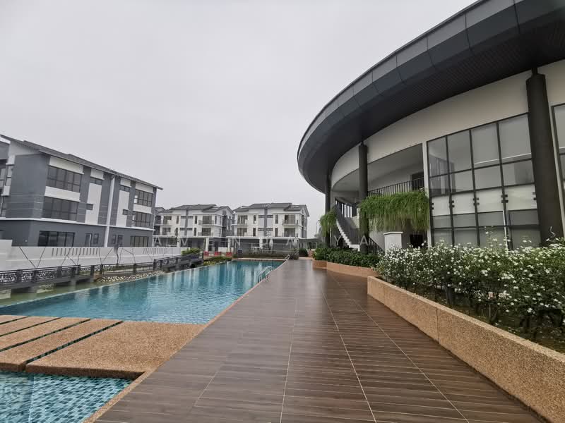 Semi-Detached House for Sale in Kwasa Damansara (Sungai Buloh) - Avenda Yap - Exterior - PropertyGuru.com.my