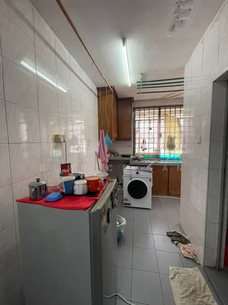 Flat for Sale at Taman Daya - Jalan Nibong 28 - Bernice Gan - Kitchen - PropertyGuru.com.my