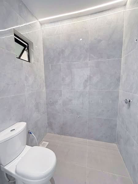 Rumah Teres 2 Tingkat untuk Dijual di Taman Skudai Baru (Skudai) - Anson Hiong - Bathroom - PropertyGuru.com.my