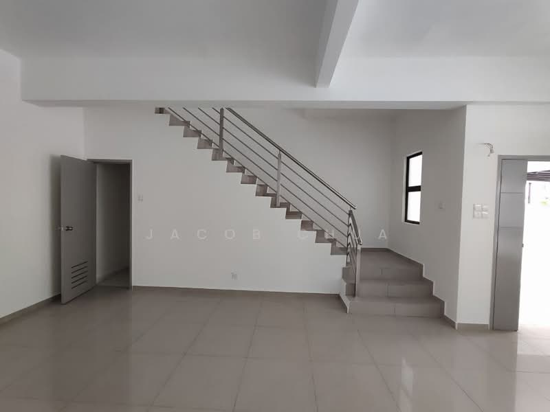 2-storey Terraced House for Sale in Taman Bestari Indah (Ulu Tiram) - Jacob Chua - Interior - PropertyGuru.com.my